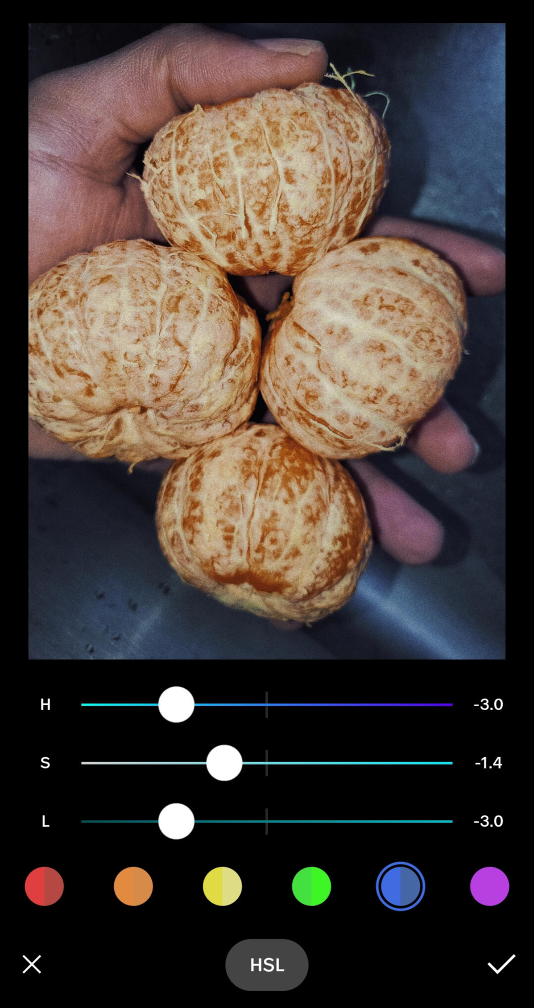 VSCO mobile photograph editing lesson HSL blue settings.
